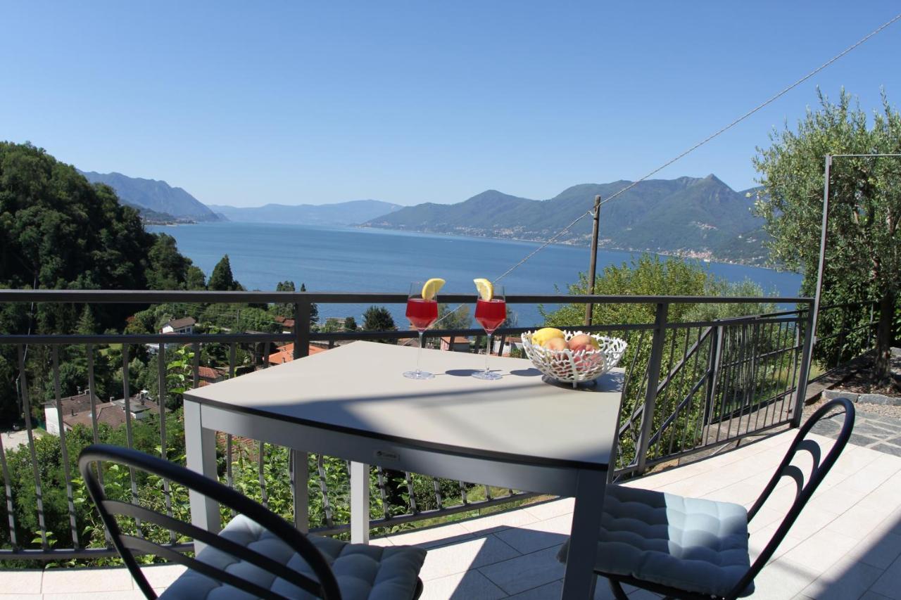 Casa Colmegna Mit Traumhaften See- Und Bergblick Luino Exterior photo