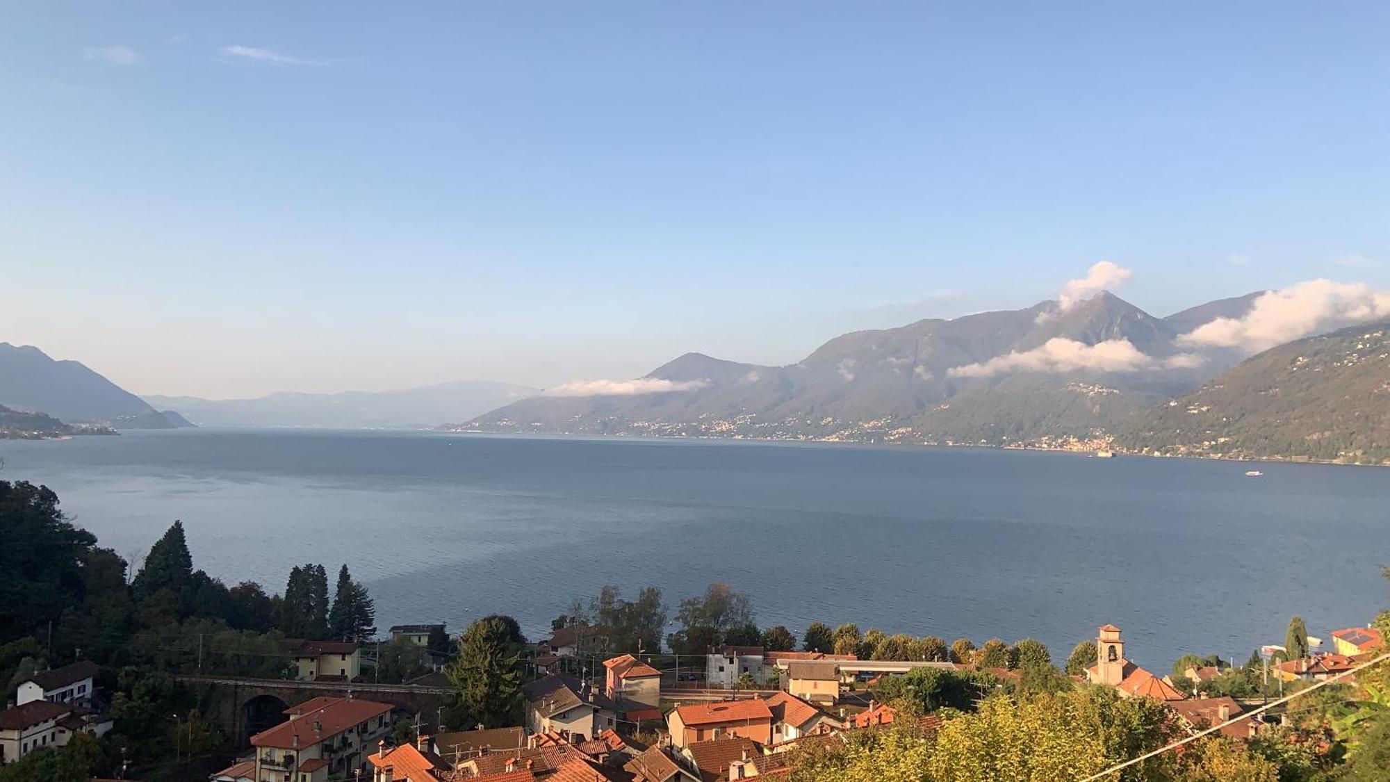 Casa Colmegna Mit Traumhaften See- Und Bergblick Luino Room photo